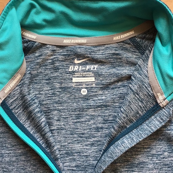 Nike Sport Shirt Dri-Fit 1/4 Zip Long Sleeve - Picture 4 of 4